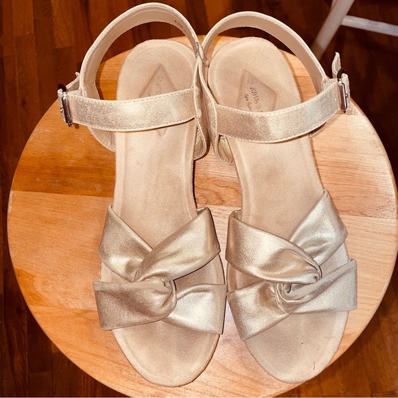 St. John's Bay Shoes - St John’s Bay 8.5 2-inch cork wedge heel, gold shimmer cross-toe Pasadena EUC